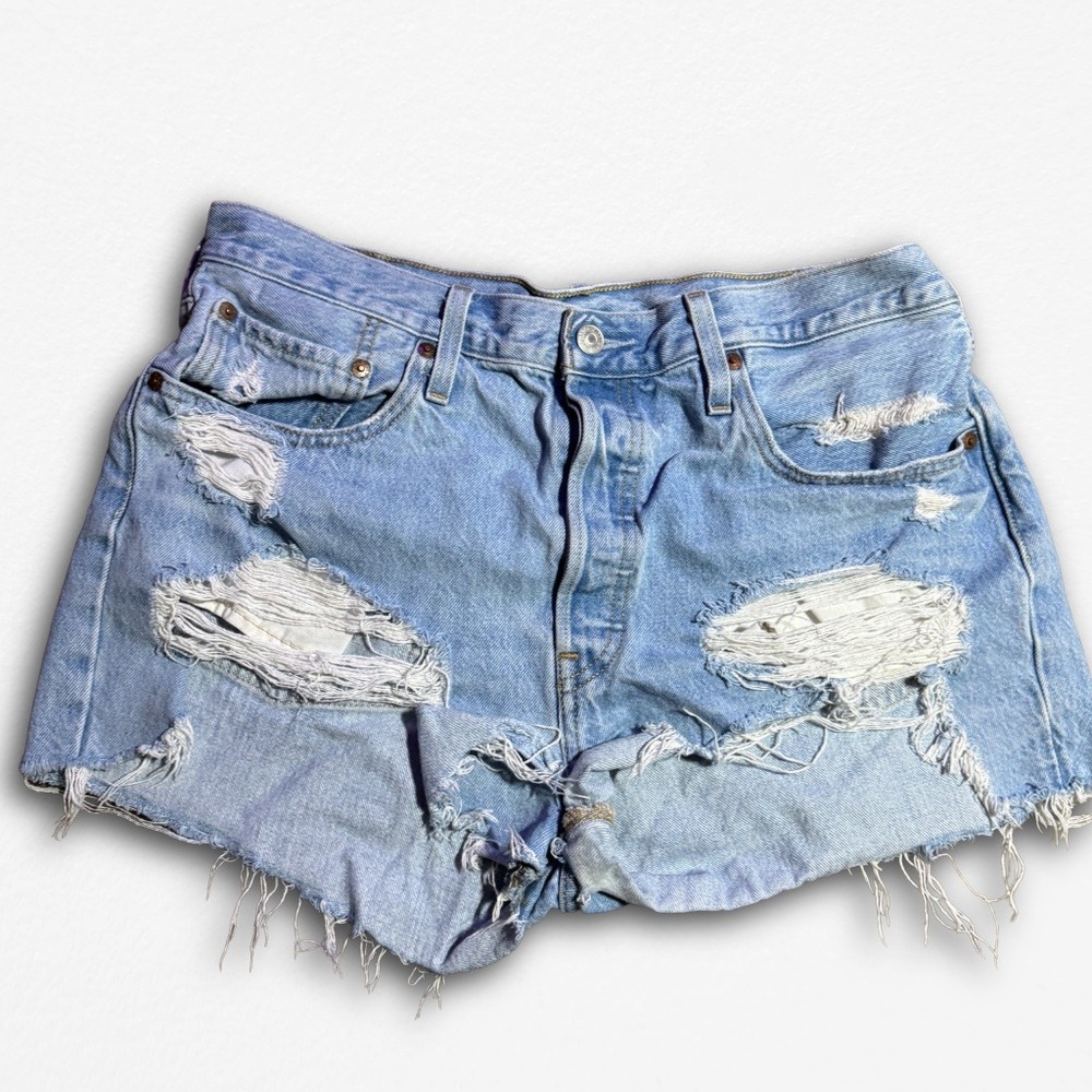 Levis 501 Original Distressed Denim Shorts Light Wash Cut Off W32 56327-0181